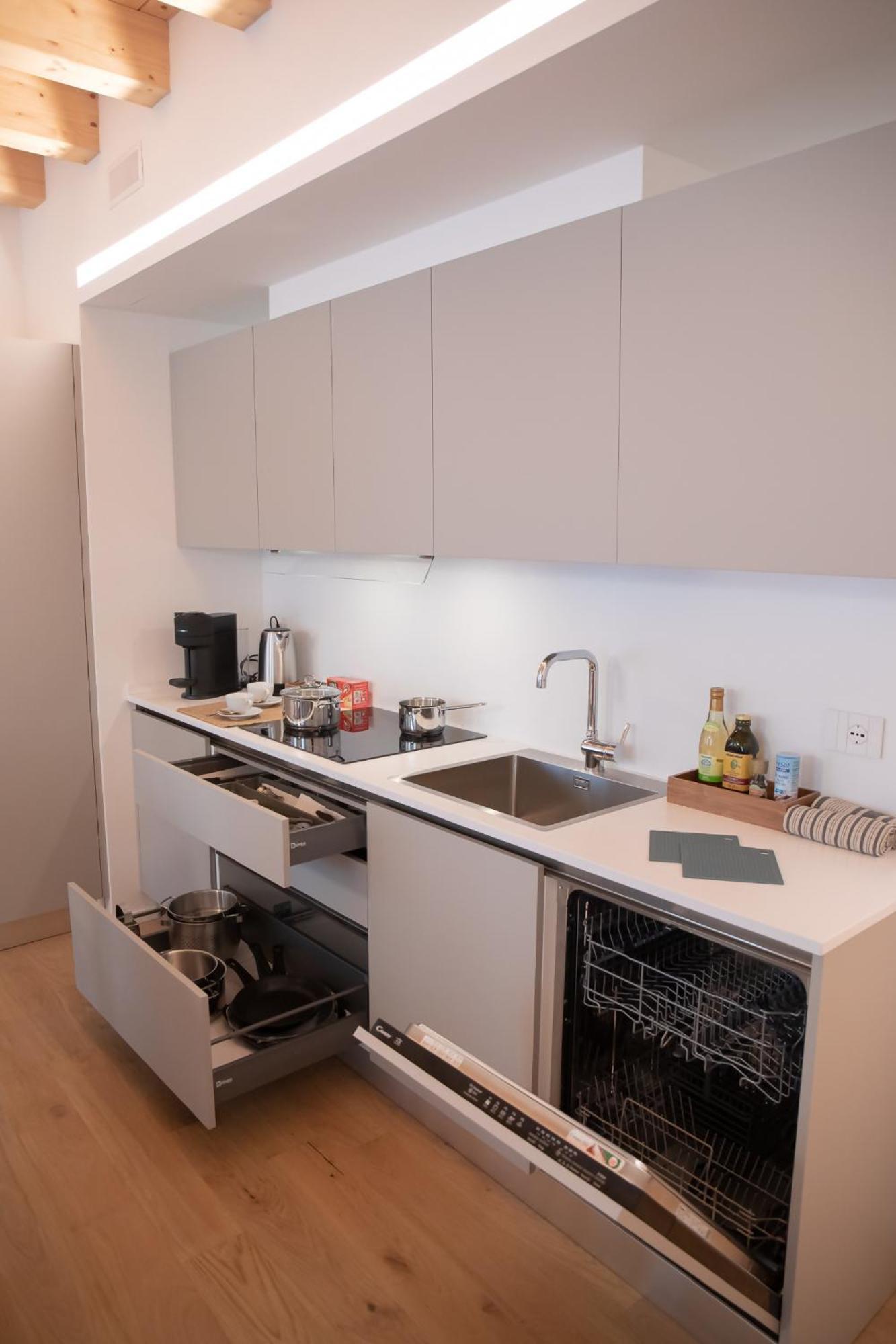 Amendola City View Apartments Suite Romantica Комо Екстериор снимка