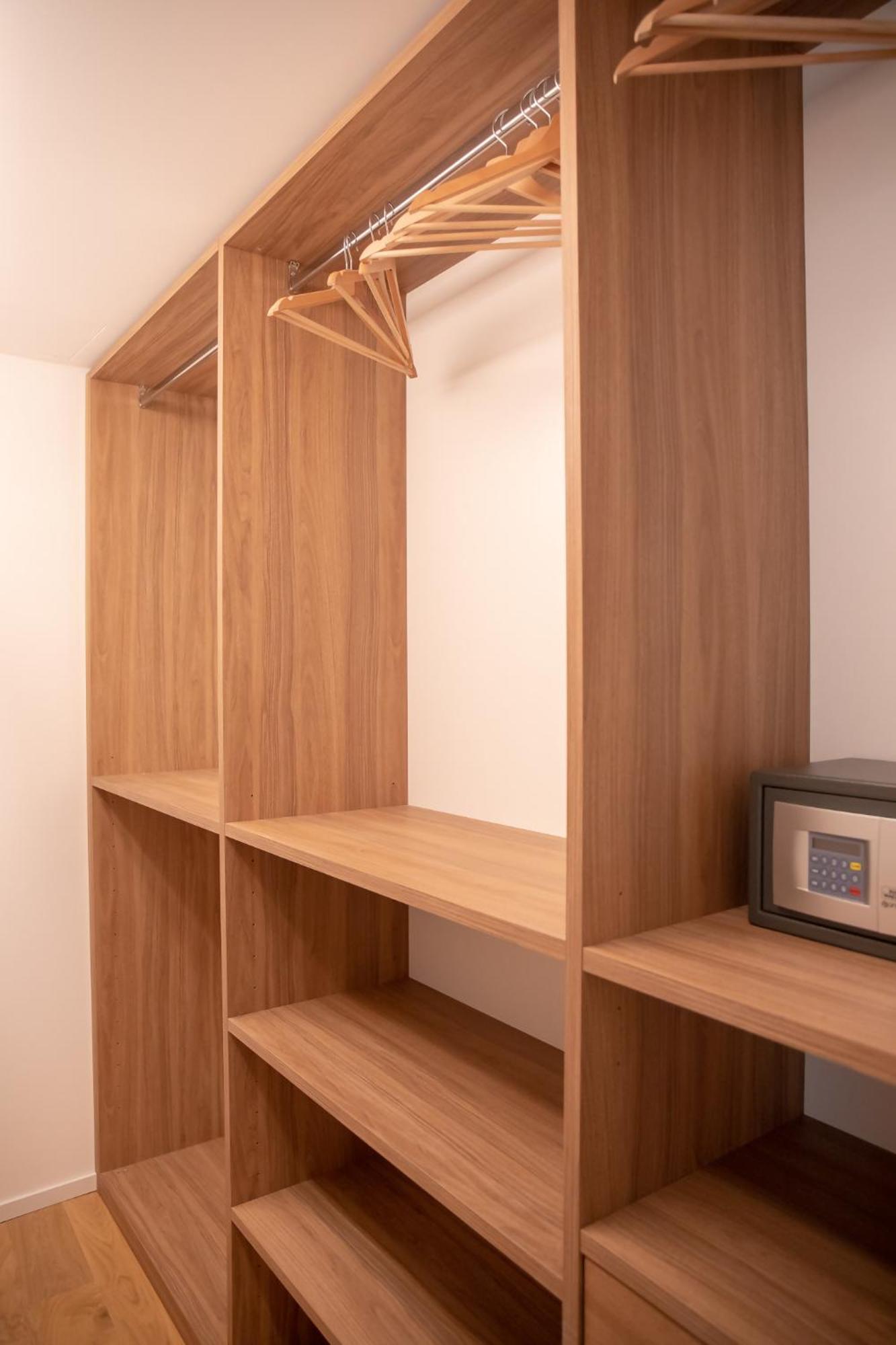 Amendola City View Apartments Suite Romantica Комо Екстериор снимка