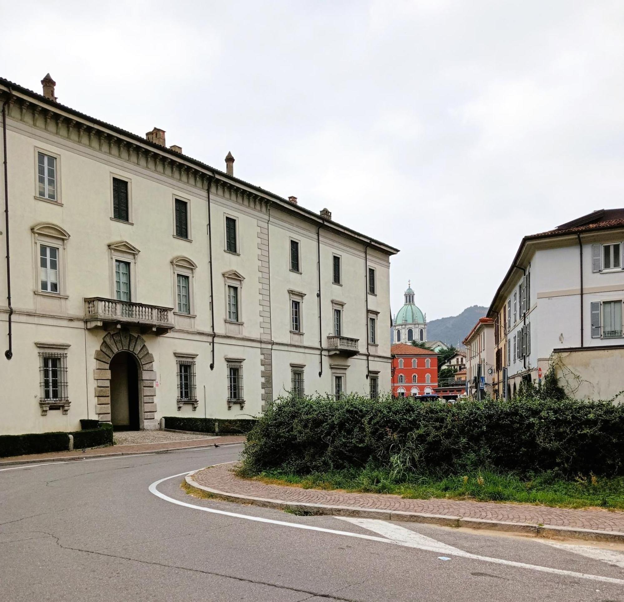 Amendola City View Apartments Suite Romantica Комо Екстериор снимка
